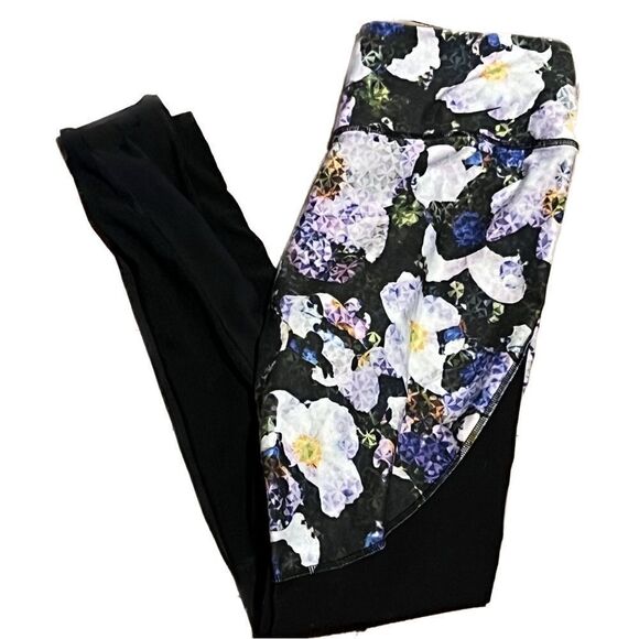 Nike leggings, women’s size medium. Stretchy, multicolored. - Picture 1 of 7